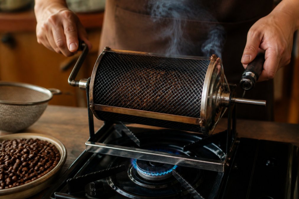 Roasting Coffee Beans at Home: A 2026 Guide